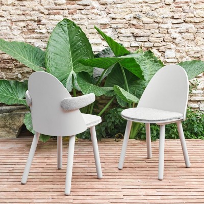 Silla UMA con reposabrazos - Teulat - gris claro en Moises Showroom Silla UMA con reposabrazos - Teulat - gris claro en Moises Showroom