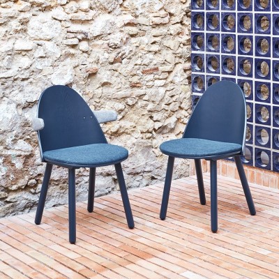 Silla Uma azul marino de Teulat en Moises Showroom Silla Uma azul marino de Teulat en Moises Showroom