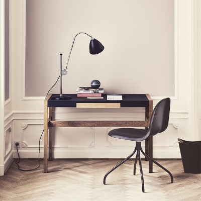 sala escritorio lámpara de mesa Bestlite BL1 cuerpo cromado pantalla negro mate Gubi sala escritorio lámpara de mesa Bestlite BL1 cuerpo cromado pantalla negro mate Gubi