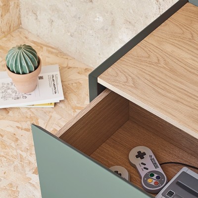 Mueble TV Arista de Teulat color verde en Moises Showroom Mueble TV Arista de Teulat color verde en Moises Showroom
