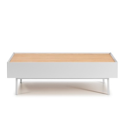 Mesa de centro Arista de Teulat en Moises Showroom Mesa de centro Arista de Teulat en Moises Showroom