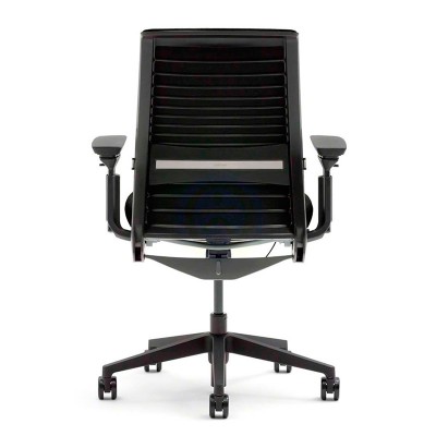 Silla de oficina Think de Steelcase en Moises Showroom Silla de oficina Think de Steelcase en Moises Showroom