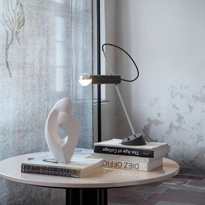 Lámpara Modelo 566 negra decorativa Astep