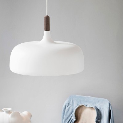 Lámpara Acorn de Northern en Moises Showroom