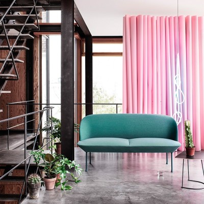 Sofá Oslo de Muuto Tapicería Steelcut trio 966 en Moises Showroom Sofá Oslo de Muuto Tapicería Steelcut trio 966 en Moises Showroom