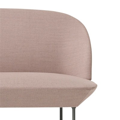 Oslo Lounge chair de Muuto Fiord 551 en Moises Showroom Oslo Lounge chair de Muuto Fiord 551 en Moises Showroom