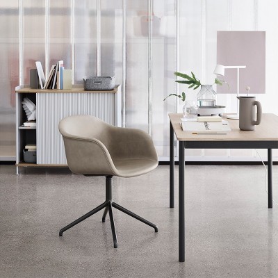 Poltrona de fibra Cadeira de base giratória sem retorno automático de Muuto Poltrona de fibra Cadeira de base giratória sem retorno automático de Muuto