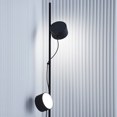 Lámpara de pie Post Floor Lamp de Muuto en Moises Showroom Lámpara de pie Post Floor Lamp de Muuto en Moises Showroom