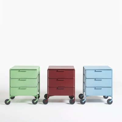 Cajonera Mobil Mat de Kartell en Moises Showroom Cajonera Mobil Mat de Kartell en Moises Showroom