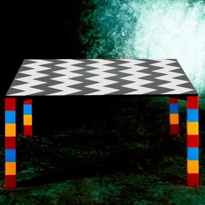 Mesa Pierre Memphis Milano surrealista George Sowden Mesa Pierre Memphis Milano surrealista George Sowden