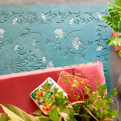 Detalle Dreams White Daisy de Gan Rugs en Moises Showroom Detalle Dreams White Daisy de Gan Rugs en Moises Showroom