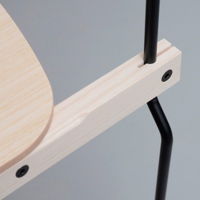 detalle madera silla comedor Bruto Moormann detalle madera silla comedor Bruto Moormann