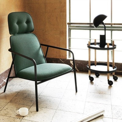 butaca de lectura con Lámpara Cap de sobremesa Normann Copenhagen
