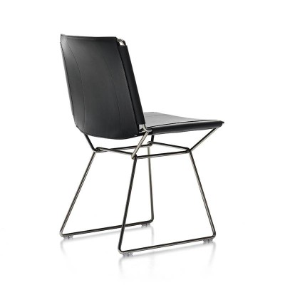 Silla Neil Leather Chair negro de MDF Italia Silla Neil Leather Chair negro de MDF Italia