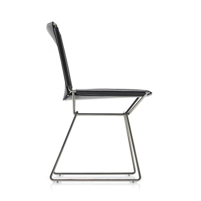 Silla Neil Leather Chair negro de MDF Italia Silla Neil Leather Chair negro de MDF Italia