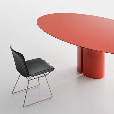 ambiente mesa comedor NVL ovalada MDF Italia coral ambiente mesa comedor NVL ovalada MDF Italia coral