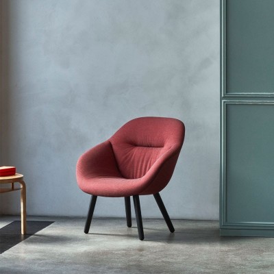 About a Lounge AAl82 soft da HAY en Moises Showroom About a Lounge AAl82 soft da HAY en Moises Showroom