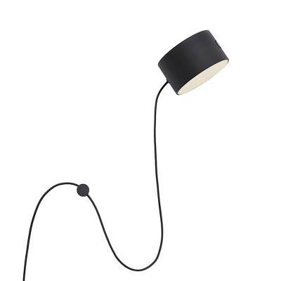 Lámpara Post Wall Lamp de Muuto en Moises Showroom Lámpara Post Wall Lamp de Muuto en Moises Showroom