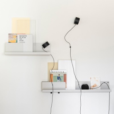 Lámpara Post Wall Lamp de Muuto en Moises Showroom Lámpara Post Wall Lamp de Muuto en Moises Showroom