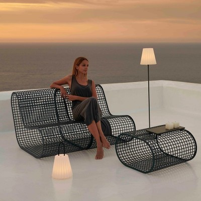 ambiente exterior butaca y mesita baja Buit Gandía Blasco ambiente exterior butaca y mesita baja Buit Gandía Blasco
