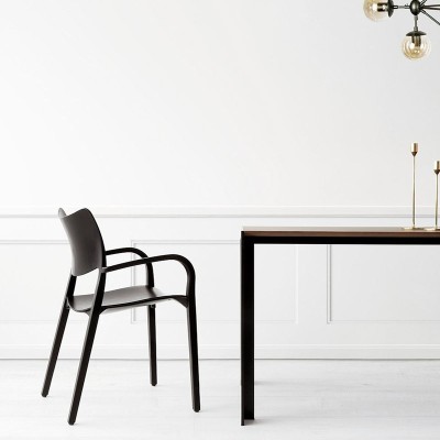 ambiente silla Laclasica con brazos negra Stua ambiente silla Laclasica con brazos negra Stua
