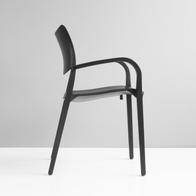 perfil silla Laclasica con brazos negra Stua perfil silla Laclasica con brazos negra Stua