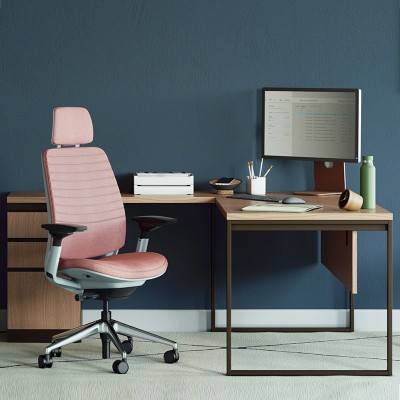 Silla Series 2 con reposacabezas de Steelcase en Moises Showroom Silla Series 2 con reposacabezas de Steelcase en Moises Showroom