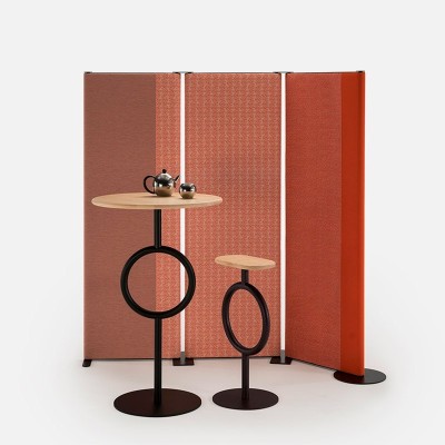 ambiente mesa Totem altura 110 cm y taburete Sancal ambiente mesa Totem altura 110 cm y taburete Sancal