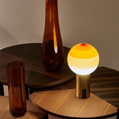 ambiente lámpara Dipping light portable ámbar base latón Marset ambiente lámpara Dipping light portable ámbar base latón Marset