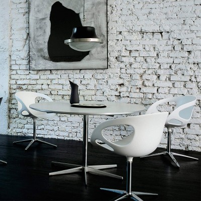 Table circulaireFritz Hansen hauteur 72 par Arne Jacobsen Table circulaireFritz Hansen hauteur 72 par Arne Jacobsen