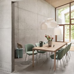 comedor con lámpara Strand pendant Muuto comedor con lámpara Strand pendant Muuto