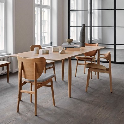 Mesa Oku Dining Table roble natural de Norr11 en Moises Showroom Mesa Oku Dining Table roble natural de Norr11 en Moises Showroom