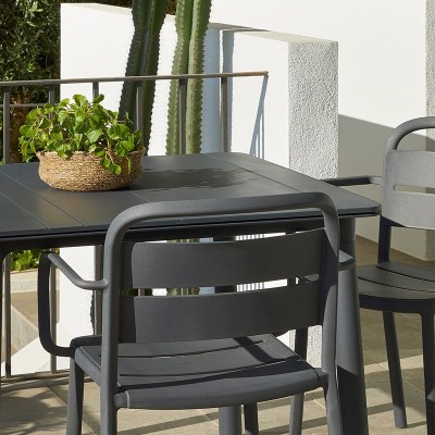 detalle ambiente exterior silla con brazos Como Barcelona Dd detalle ambiente exterior silla con brazos Como Barcelona Dd