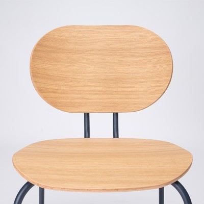 detalle silla Hari roble Ondarreta detalle silla Hari roble Ondarreta