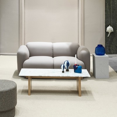 Sofá Swell 2 Seater de Normann Copenhagen en Moises Showroom Sofá Swell 2 Seater de Normann Copenhagen en Moises Showroom