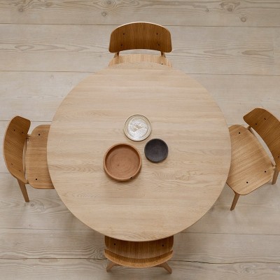 Fredericia Taro round dining table Fredericia Taro round dining table