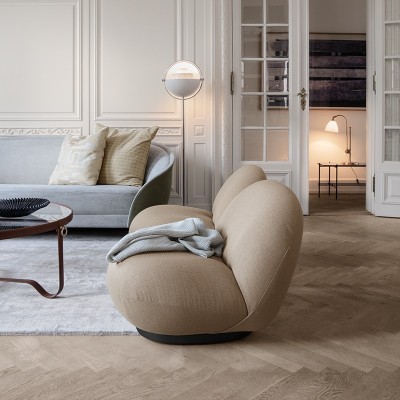 Pacha Lounge Chair Returning Swivel de Gubi