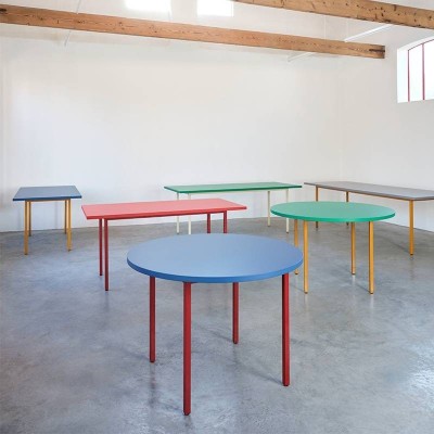 Mesas Two-Colour de HAY en Moises Showroom Mesas Two-Colour de HAY en Moises Showroom