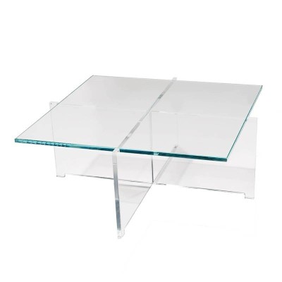Mesa baja Crossplex de Bodil Kjaer para Karakter en Moises Showroom Mesa baja Crossplex de Bodil Kjaer para Karakter en Moises Showroom