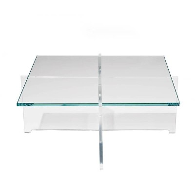 Mesa baja Crossplex de Bodil Kjaer para Karakter en Moises Showroom Mesa baja Crossplex de Bodil Kjaer para Karakter en Moises Showroom
