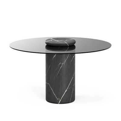 Castore Dining Table de Karakter en Moises Showroom