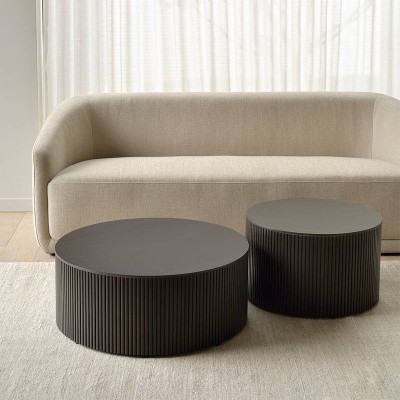 Mesas de café Roller Max de Ethnicraft en Moises Showroom Mesas de café Roller Max de Ethnicraft en Moises Showroom