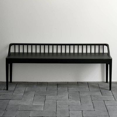 Banco Spindle roble negro de Ethnicraft en Moises Showroom Banco Spindle roble negro de Ethnicraft en Moises Showroom
