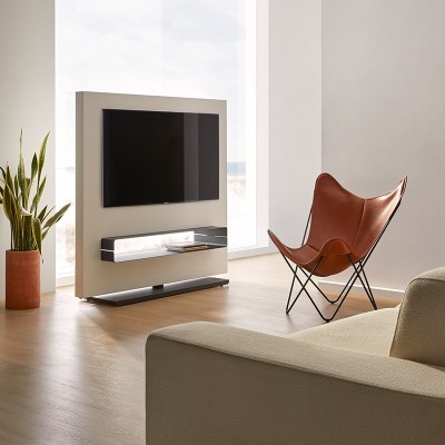 Totem de Kendo Mobiliario en Moises Showroom Totem de Kendo Mobiliario en Moises Showroom