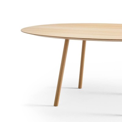 Mesa Maarten 160 de Viccarbe en Moises Showroom Mesa Maarten 160 de Viccarbe en Moises Showroom