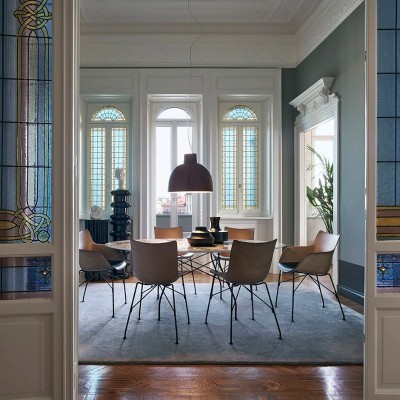 Chaise Q/Wood conçue par Philippe Starck pour Kartell Chaise Q/Wood conçue par Philippe Starck pour Kartell