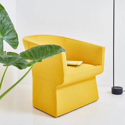 Butaca Fedele de Viccarbe en Moises Showroom Butaca Fedele de Viccarbe en Moises Showroom