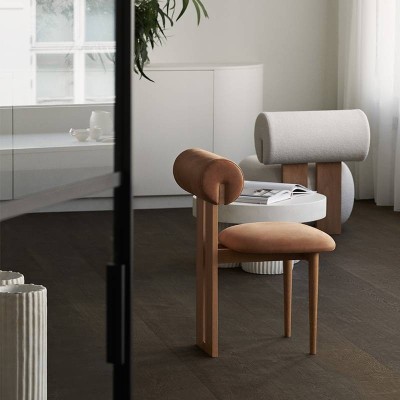 Silla de comedor Hippo Chair de Norr11 en Moises Showroom Silla de comedor Hippo Chair de Norr11 en Moises Showroom
