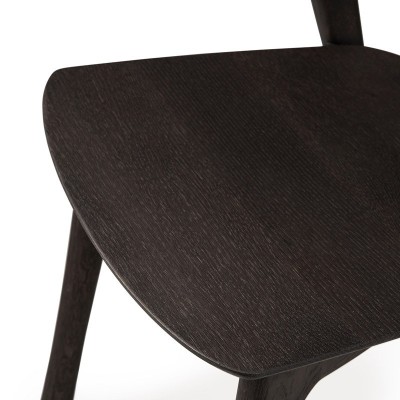 Detalle Silla Bok de roble marrón de Ethnicraft