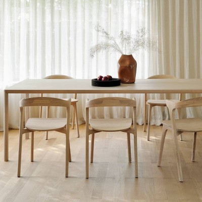Mesa de comedor Air Roble de Ethnicraft en Moises Showroom Mesa de comedor Air Roble de Ethnicraft en Moises Showroom